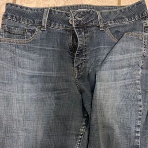 Dark wash blue/grey jeans